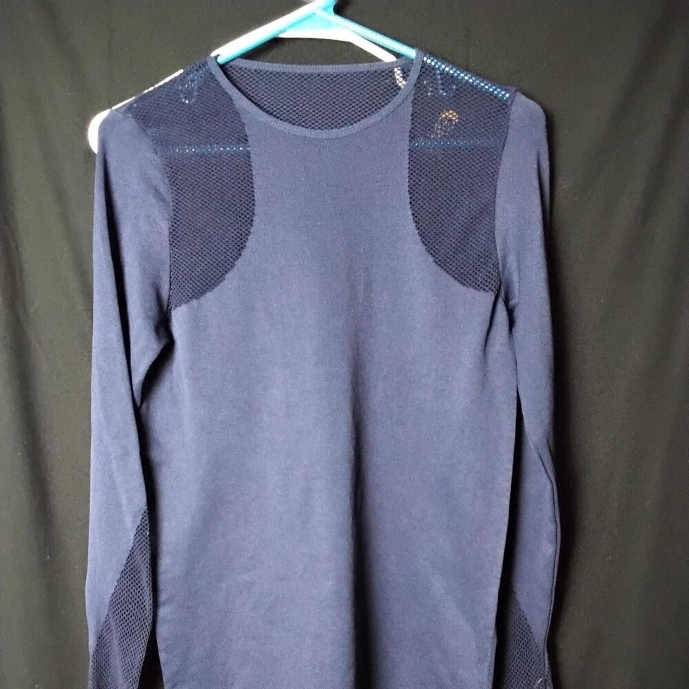 C&C California Navy blue long sleeve shirt with mesh panels on shoulders and sid